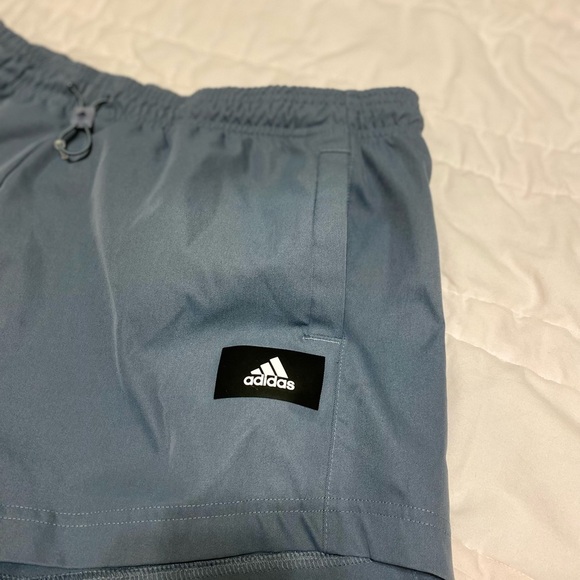 Adidas Women’s Blue-Gray Running Workout Athletic Training Shorts Size Large - Picture 7 of 10